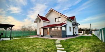 În mijlocul scandalurilor din România privind căminele de bătrâni,un nou centru pentru seniori e pe cale să își deschidă porțile în Oradea