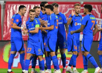 Vedetele FCSB, antrenament, azi, la Universitatea Oradea