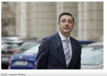 Procurorul general al României și-a făcut ucenicia la Oradea. Se ocupa cu urmărirea penală în cazuri de criminalitate economico-financiară și cazuri de mare violență