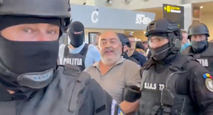 Era pe lista Most Wanted. Celebrul Genică Boerică, interlopul care sfida poliția pe internet, extrădat după 15 ani