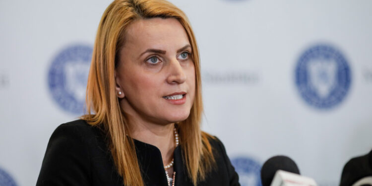 Medicul orădean Beatrice Mahler ar fi sesizat autoritățile în cazul chirurgilor renumiți care luau mită și cupoane de pensie