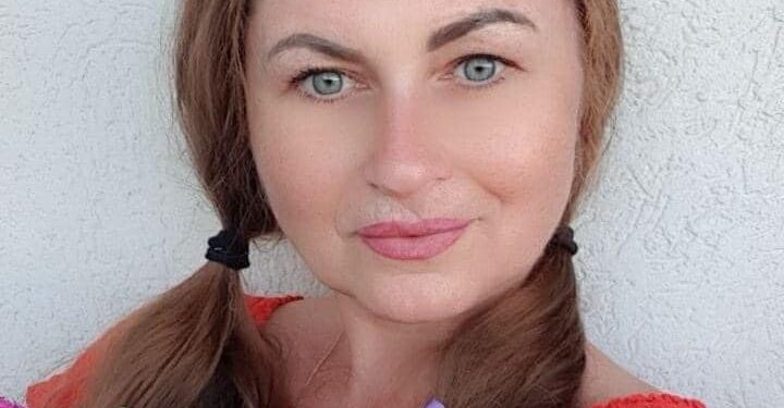 O asistentă medicală din Ștei are nevoie de noi. E internată în spital cu leucemie acută mieloblastică