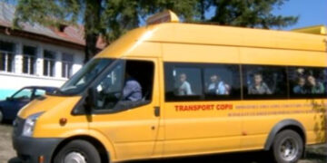 Microbuze școlare de 25 milioane de lei pentru școlile din Bihor