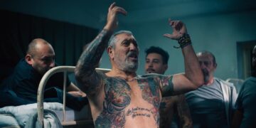 Rebel în comunism, actor în capitalism. Serghei Mizil e a zi în Piața Unirii la lansarea filmului Visul. Actorii orădeni din Libertate, la Teatru