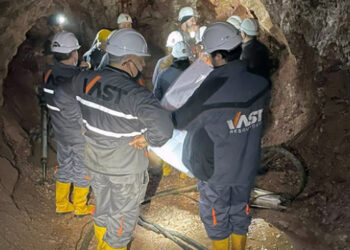 Sindicatul Minei Băița cere statului să verifice respectarea condițiilor de acordare a licenței britanicilor de la Vast.Aici se extrage minereu de cupru, materie primă extrem de importantă în aceste condiții economice, minerii neplătiți