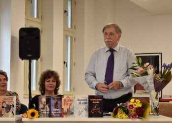 Oncologul Simona Mihuțiu intră în lumea teatrului. Medicul care crede că ”Speranța nu urcă niciodată cu liftul”, manifest  împotriva dezvoltării într-un ritm ameţitor a AI