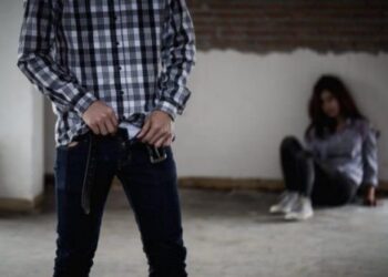 Ziua și scandalul în Poliție. Polițist săltat pentru act sexual cu o fetiță de 13 ani