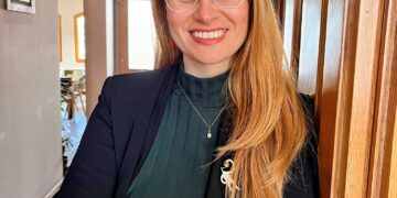 Ancuța Coman-Boldișteanu, psihoterapeut și fondator al proiectului „Emoții în farfurie”, știe „Cum să faci pace cu tine și cu farfuria ta”