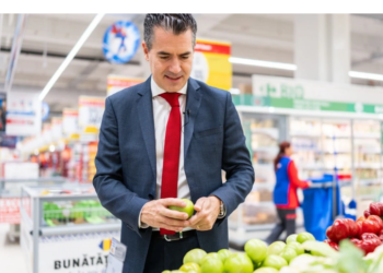 6 familii de agricultori din Beiuș, care formează Cooperativa Grădina Noastră, furnizor strategic pentru un mare retailer