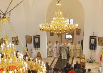 Biserică după modelul Mănăstirii Agapia, pictată de Grigorescu, la Paleu. Prima biserică ortodoxă construită într-o comunitate preponderent maghiară, târnosită sâmbătă