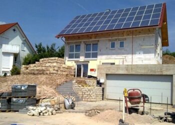 Hotărârea-șoc a Curții de Apel Oradea, reacții furibunde a firmelor selectate ca instalatori. Somație ca AFM să reia programul. 90.000 de beneficiari afectați