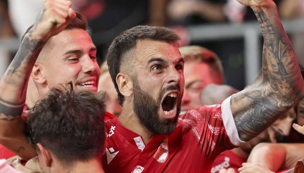 Dinamo se antrenează  pe terenul Olimpiei  Salonta!