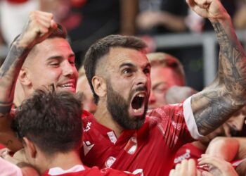 Dinamo se antrenează  pe terenul Olimpiei  Salonta!