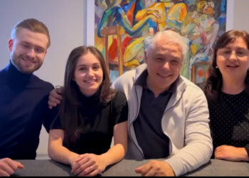 Câți bani a luat orădeanul care a câștigat Chefi la cuțite. Janni: În fiecare vară mergeam în Grecia la bunica și vara următoare în Oradea la cealaltă bunică