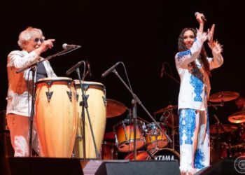 Orădeanca Jessie Banes cântă în deschidere la Cris Norman, la Sala Palatului