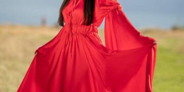 Jessie Banes a lansat o nouă melodie-„Frumos îi numele Ana”