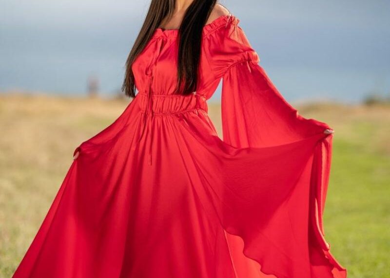 Jessie Banes a lansat o nouă melodie-„Frumos îi numele Ana”