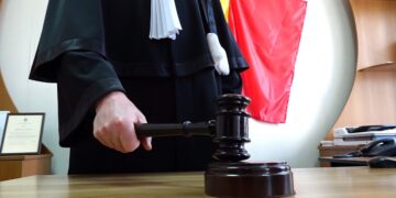 Trei judecători bihoreni așteaptă cu sufletul la gură verdictul Inspectiei Judiciare. Acuzați de “exercitarea funcției cu gravă neglijență”