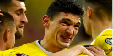 Viața după fotbal la nivel înalt. Claudiu Keșeru spune că a trecut pe la pshiholog pentru a se obișnui cu gândul că nu mai joacă fotbal. „Am avut o perioadă agitată în ultimul timp şi am preferat să mă retrag din lumina reflectoarelor, să-mi găsesc liniştea”