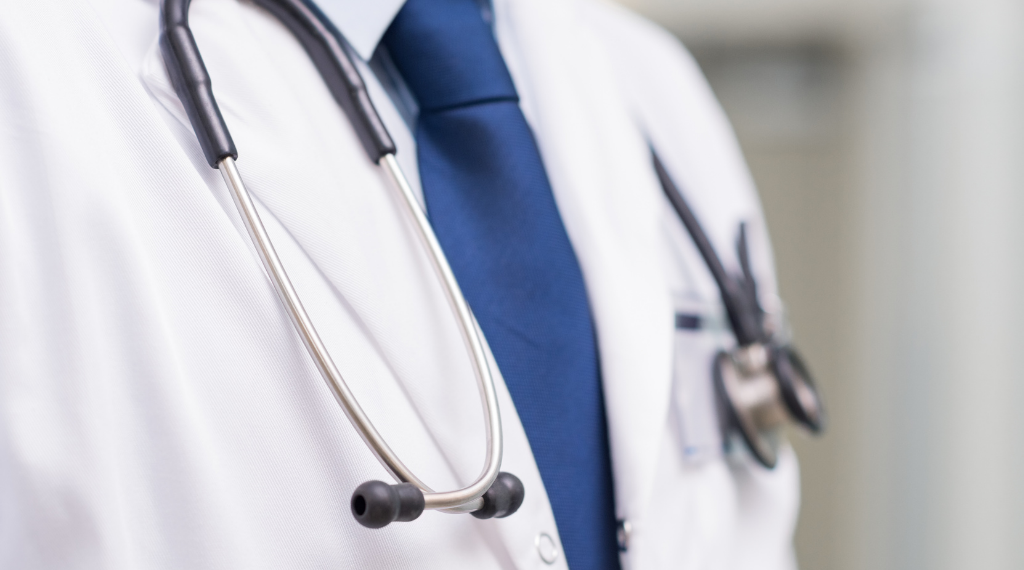 DNA pentru medici. O autoritate ar urma să verifice cum se acordă servicii medicale