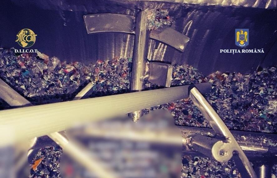 Mafia deșeurilor. Percheziții la bihorenii suspectați de contrabandă în formă calificată, fals în înscrisuri sub semnătură privată și uz de fals