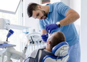 Scandal în medicină. Medicii stomatologi reclamă posibile fraude la alegeri