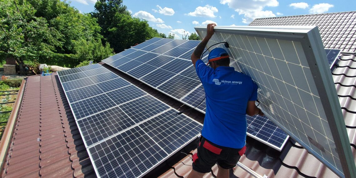 După Dhelectric System SRL Oradea, care a blocat în instanță Casa Verde, o altă firmă dă în judecată AFM