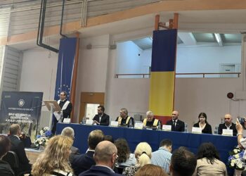 Profesori-vedetă se retrag de la catedră, de la Universitatea Oradea