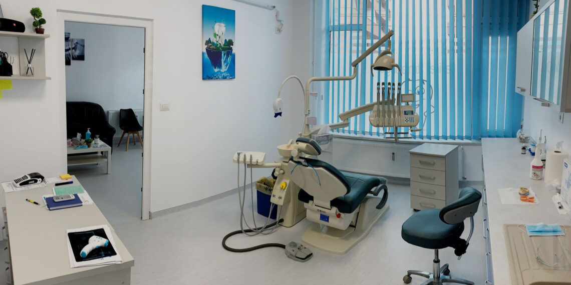 Medicii stomatologi din Bihor își aleg reprezentanții. Nume sonore din domeniu  pe listele de candidați