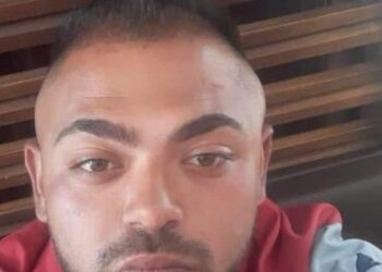 Un tânăr de 24 de ani din Sâmbăta e de negăsit. Căutat cu drona și câinele de urmă