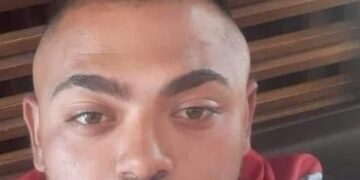 Un tânăr de 24 de ani din Sâmbăta e de negăsit. Căutat cu drona și câinele de urmă