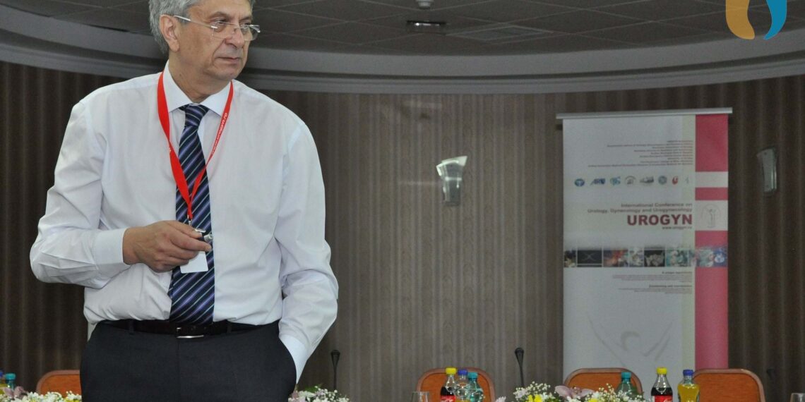 Intervenții chirurgicale demonstrative, transmise live, realizate de către prof. univ. dr. Maghiar Teodor, prof. univ. dr. Bumbu Gheorghe, asist. univ. dr. Coste Bogdan, conf. univ. dr. Scutelnic Ghenadie la UROGYN 2023
