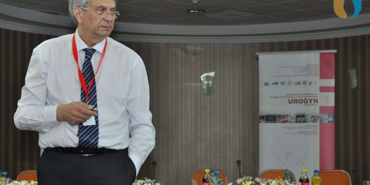 Intervenții chirurgicale demonstrative, transmise live, realizate de către prof. univ. dr. Maghiar Teodor, prof. univ. dr. Bumbu Gheorghe, asist. univ. dr. Coste Bogdan, conf. univ. dr. Scutelnic Ghenadie la UROGYN 2023