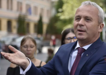 Doi rectori cu origini în Țara Beiușului, în top 10 național din perspectiva veniturilor