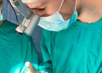 Alex Orădan, Rising Star al rezidenților în Chirurgie Plastică.A făcut un studiu care va fi prezentat la un Congres în Japonia alături de Dr. Johnson Yang, un mare nume în chirurgia limfatică mondială