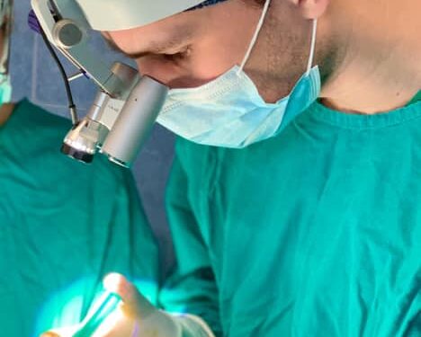 Alex Orădan, Rising Star al rezidenților în Chirurgie Plastică.A făcut un studiu care va fi prezentat la un Congres în Japonia alături de Dr. Johnson Yang, un mare nume în chirurgia limfatică mondială