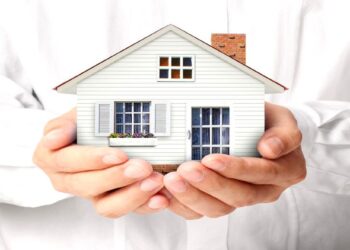 Asigurarea obligatorie a locuinței se scumpește cu 30% de astăzi