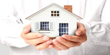 Asigurarea obligatorie a locuinței se scumpește cu 30% de astăzi