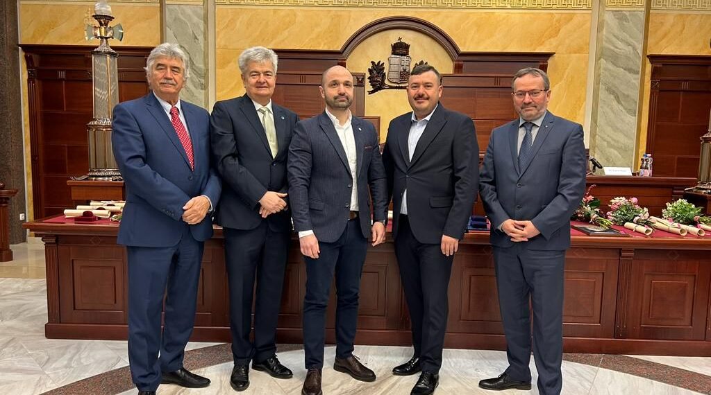 Cine a condus delegația avocaților români la Budapesta