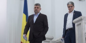 Orădeanul Marcel Boloș comparat cu o păpușă voodoo de șeful său