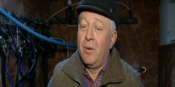 I-au confiscat ștampila cu care fabrica adeverințe.Decizia Tribunalului Bihor în cazul fostului primar care a făcut acord de recunoaștere cu DNA Oradea după ce și-ar fi fabricat adeverințe care atestau că exploatează sute de ha de teren agricol