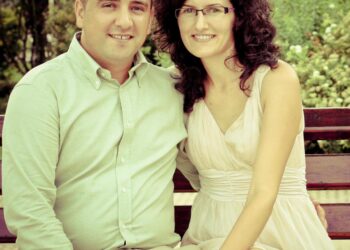 GALERIE. S-au întors din Spania și au deschis o florărie la Beiuș. Vedete pe rețelele de socializare