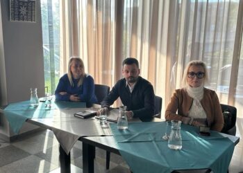 Mihai Șvab,Gabriela Jurjea și Gabriela Șușman în „Misiunea Grivei”. Au nevoie de 10.000 de semnături pentru a iniția o hotarâre de CL