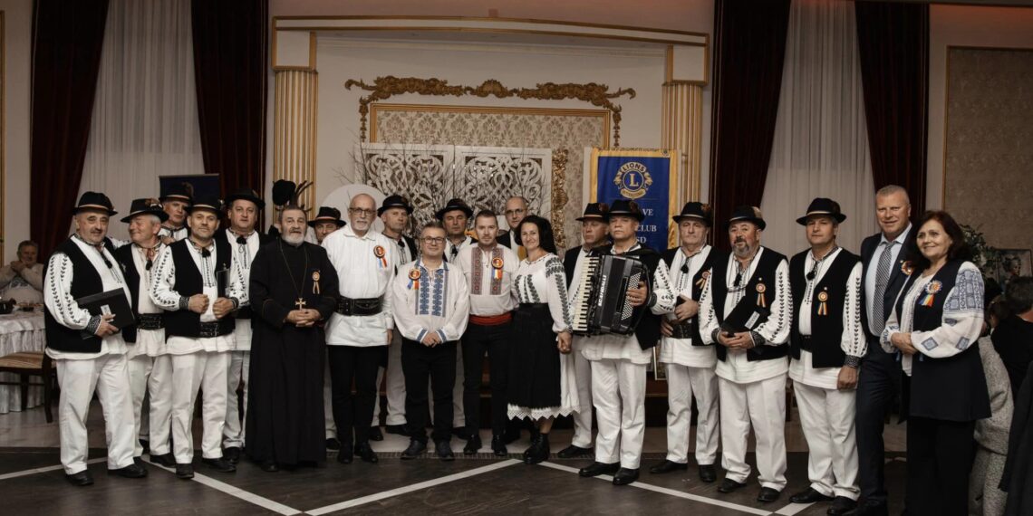 O parte din banii strânși la balul caritabil Lions Club Aleșd merg către un copil cu probleme de sănătate și către o campioană națională la box