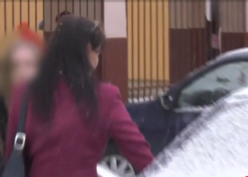 Iubitul fetei care l-a înjunghiat pe pedagogul din Vuia: Se dădea la ea şi ea nu îi accepta avansurile. M-o mituit cu o sumă de bani