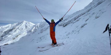 Pregătiți de minivacanță. Cei care lucrează și în zilele de sărbătoare legală au dreptul la un spor salarial de cel puțin 100% din salariul de bază