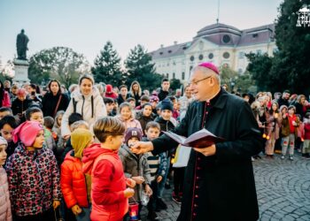 Felinarele Sf. Martin, soldatul care a devenit episcop, aprinse în grădina Palatului Episcopal