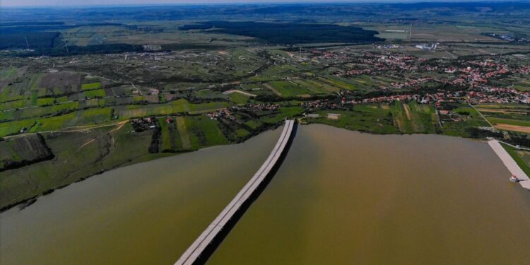 Construcții Erbașu, așteptată să semneze, vineri, contractul pentru lotul Suplacu de Barcău – Chiribiș. Are la dispoziție peste 884 milioane lei și 24 de luni