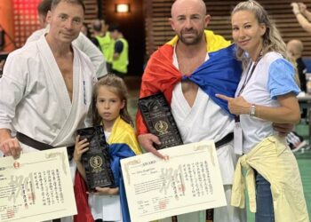 Investiție în aur. Sensei Ghiță Toderici, beiușeanul care și-a dus copii din club cu sprijinul comunității la Mondialele din Japonia, campion mondial la Ashihara Karate