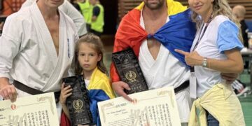 Investiție în aur. Sensei Ghiță Toderici, beiușeanul care și-a dus copii din club cu sprijinul comunității la Mondialele din Japonia, campion mondial la Ashihara Karate
